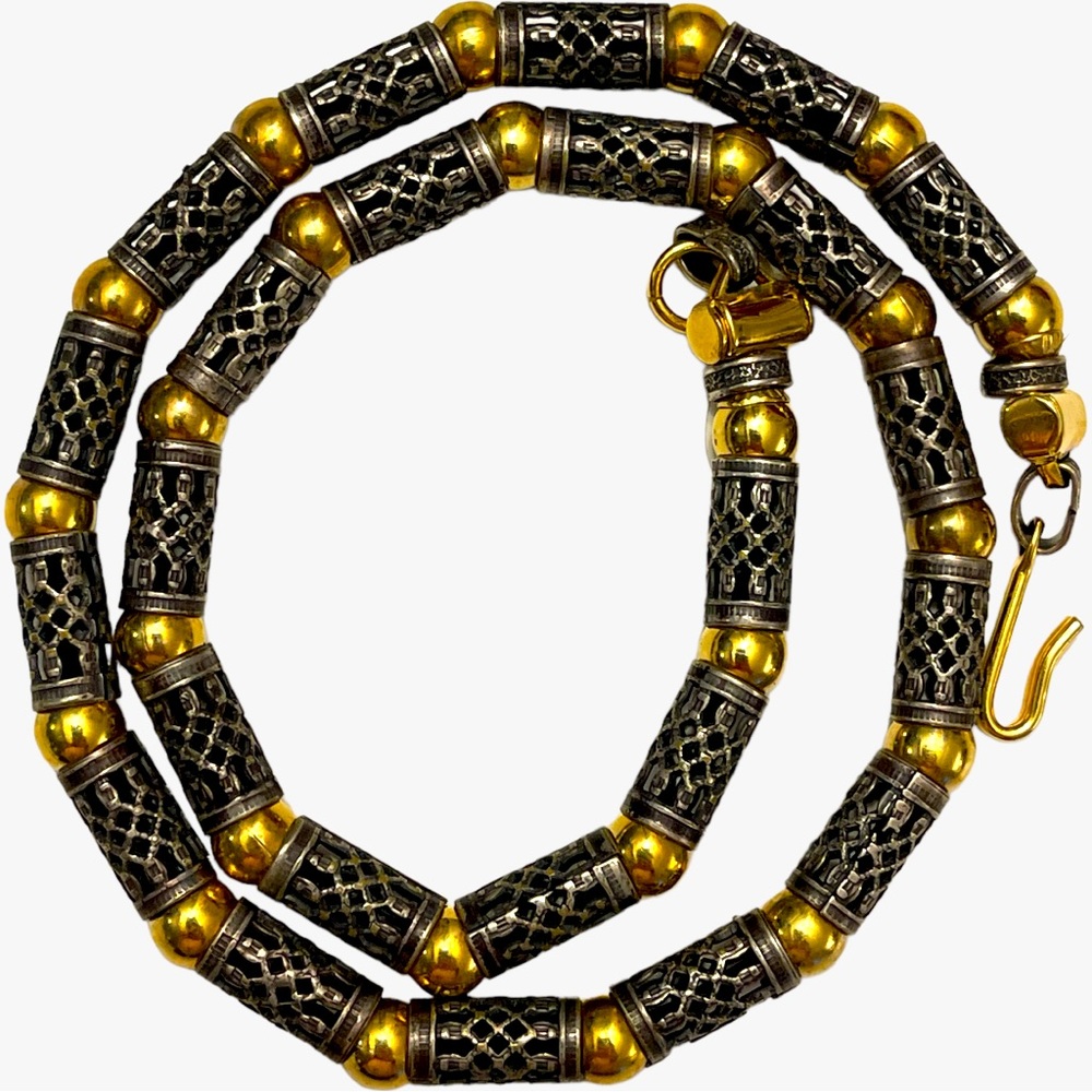MIXED METALS CHOKER NECKLACE.  Moroccan style design. 16” long.